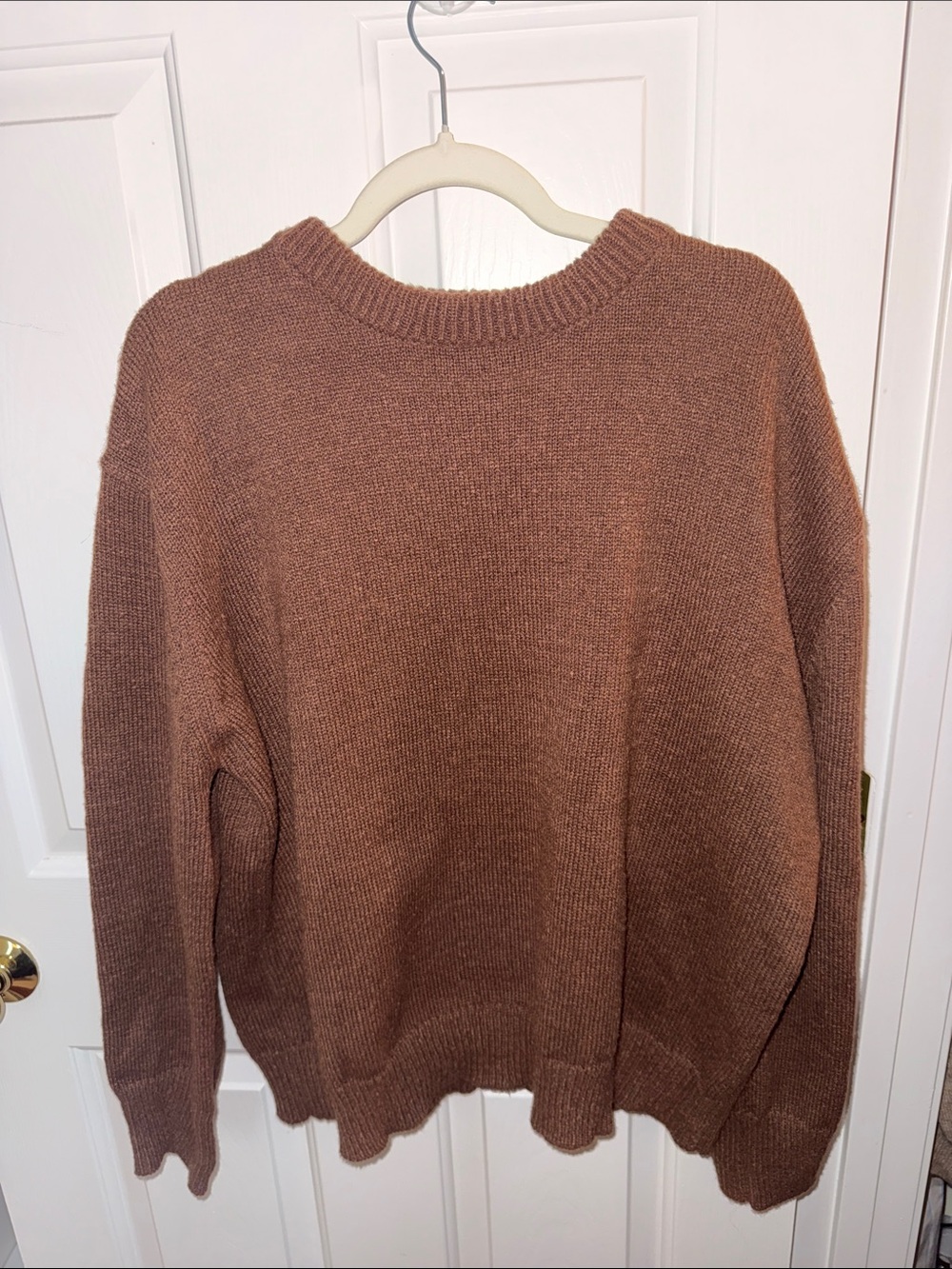 Cozy Chunky Knit Crewneck Sweater - Brown